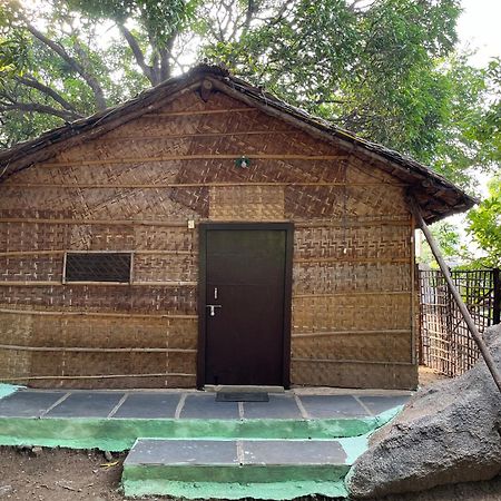 Sunrise Guest House & Restaurant Hampi Exterior foto