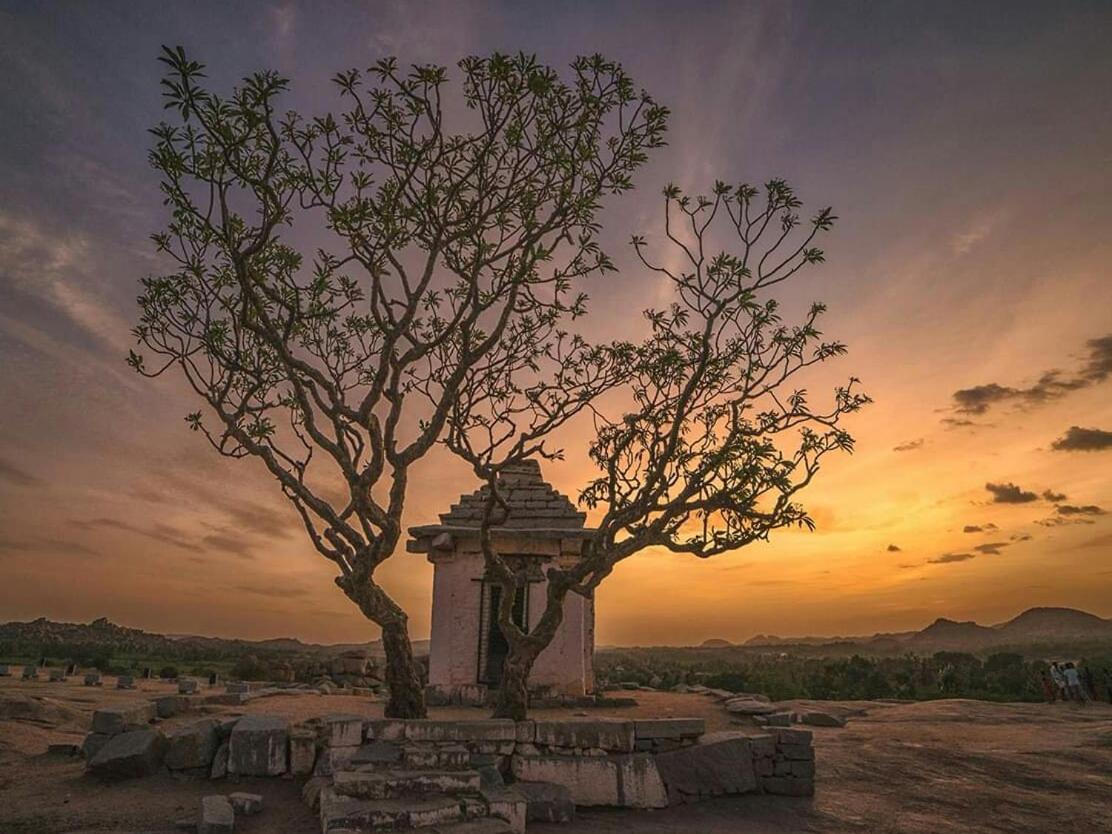 Sunrise Guest House & Restaurant Hampi Exterior foto